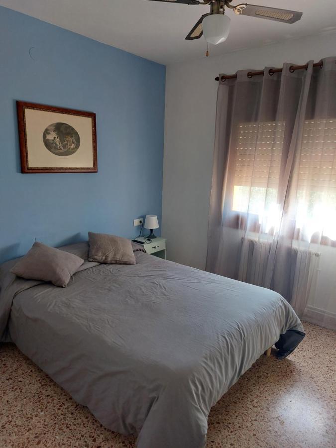 Hostal Braseria Tivissa Exterior photo