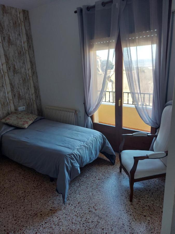 Hostal Braseria Tivissa Exterior photo